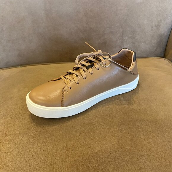 Olukai - Lae\'ahi Li \'Illi Tan - Multiple Sizes (NEW W/ BOX)